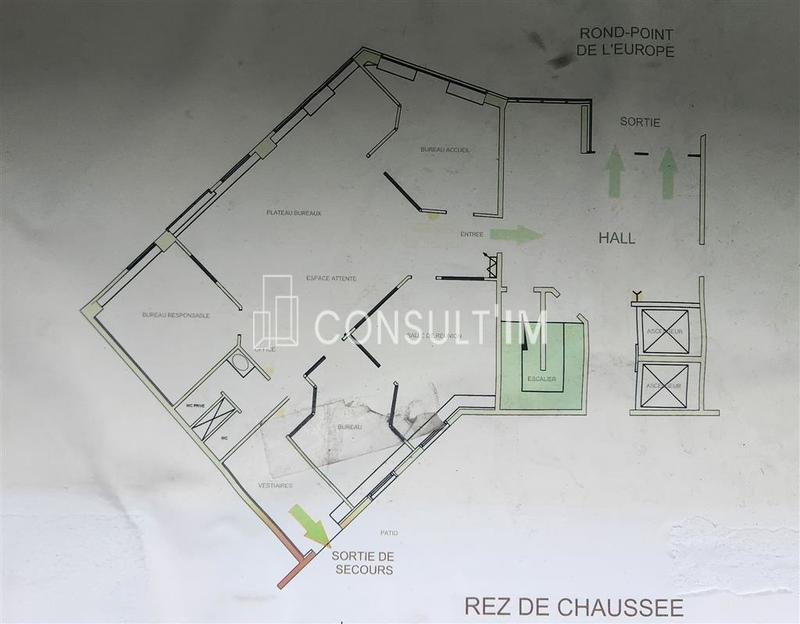 Bureau - 177 m²