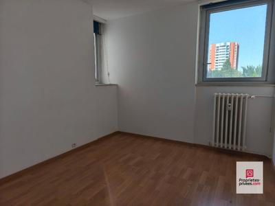 Appartement - 96 m² - 5 pièces