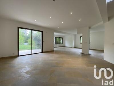 Maison - 190 m² - 5 pièces