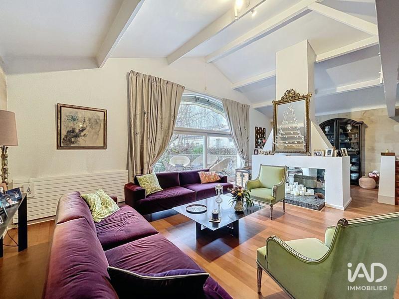 Maison - 319 m² - 9 pièces