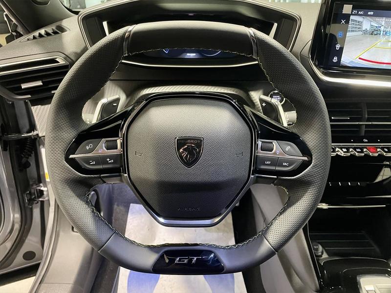 Peugeot 2008 II (2) 1.2  Hybrid 136 Dcs6 - 26 990