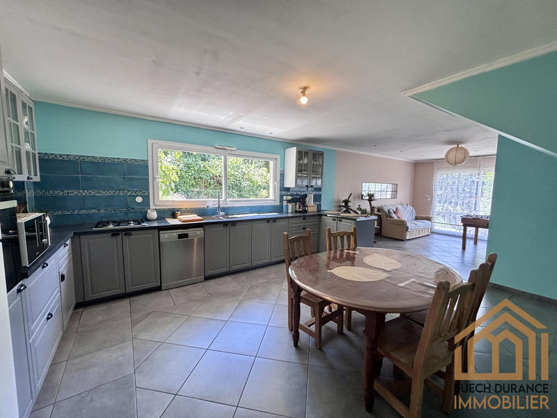 Maison - 144 m² - 5 pièces