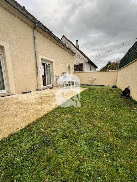 Maison traditionnelle - 132 m² - 9 pièces