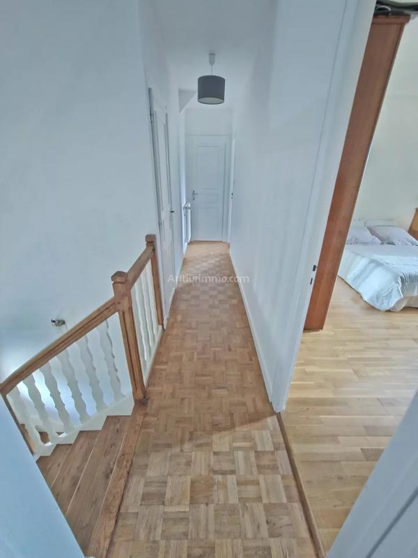 Maison - 143 m² - 5 pièces