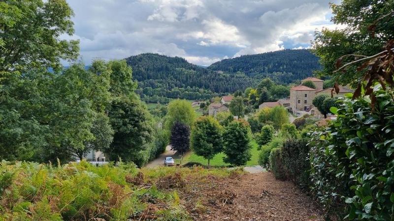 Terrain constructible - 1 396 m²