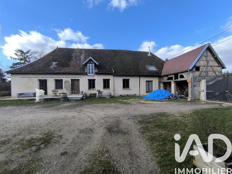 Maison - 192 m² - 5 pièces