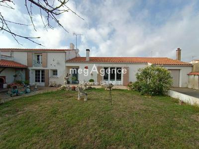 Maison - 137 m² - 5 pièces