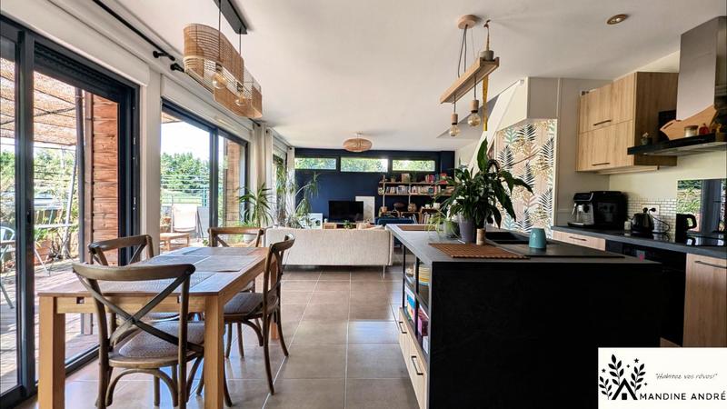 Appartement - 83 m² - 4 pièces