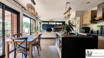 Appartement - 83 m² - 4 pièces