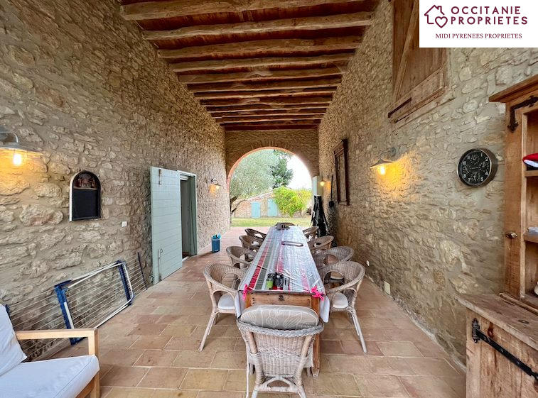 Corps de ferme - 412 m² - 10 pièces