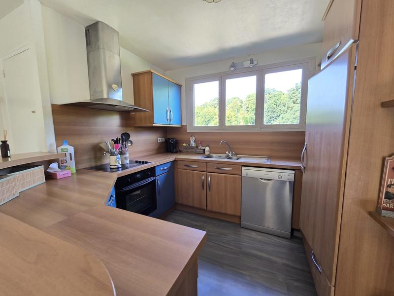 Maison - 98 m² - 4 pièces