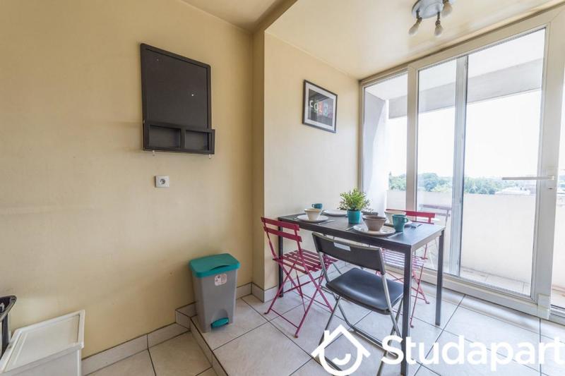 Chambre - 15 m² - 1 pièce