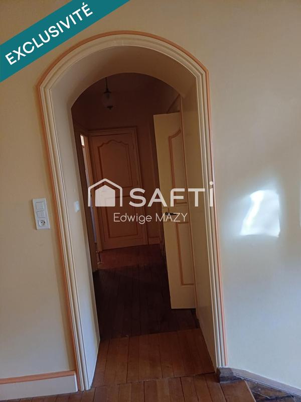 Maison - 244 m² - 8 pièces