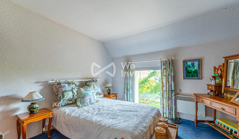 Maison ancienne - 208 m² - 9 pièces