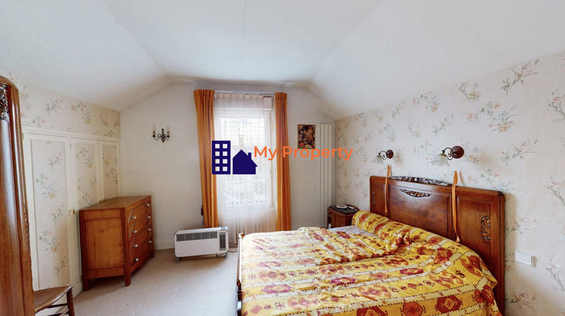 Maison traditionnelle - 88 m² - 5 pièces