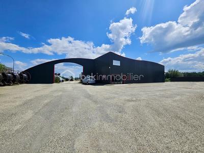 Local d'activité / Entrepôt - 354 m² - 3 pièces