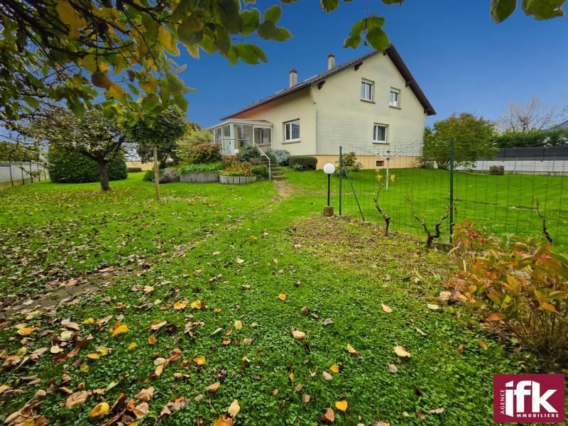 Maison - 201 m² - 7 pièces