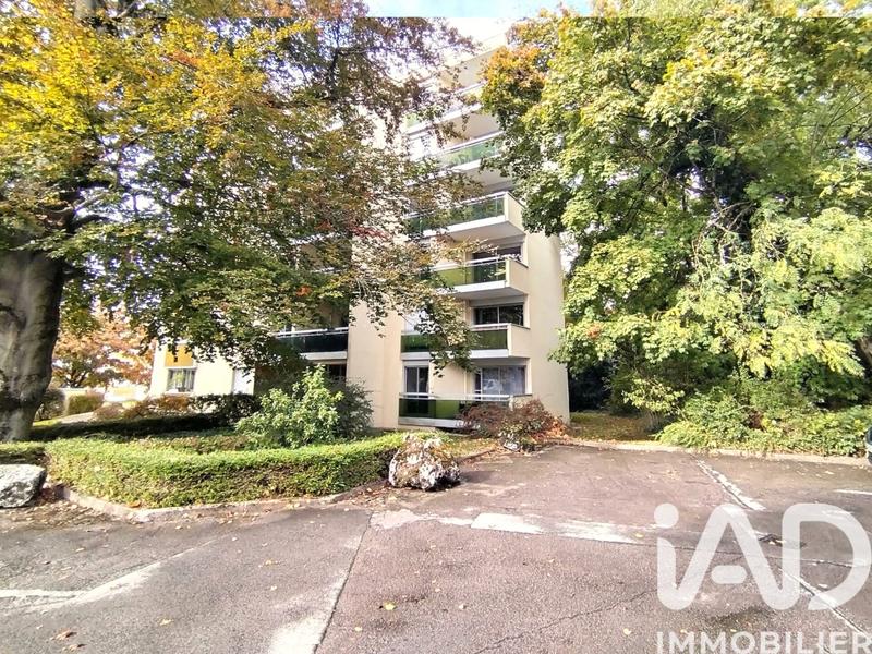 Appartement - 92 m² - 4 pièces