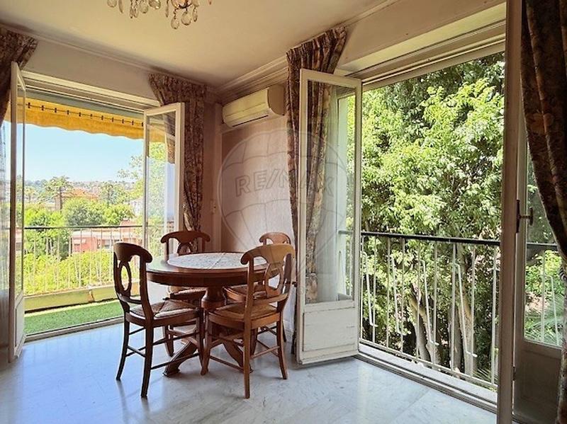 Appartement - 70 m² - 4 pièces