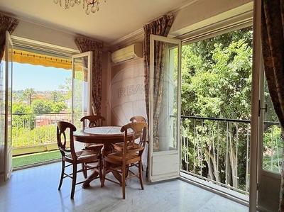 Appartement - 70 m² - 4 pièces