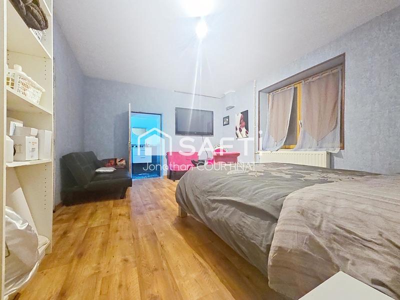 Maison - 285 m² - 12 pièces