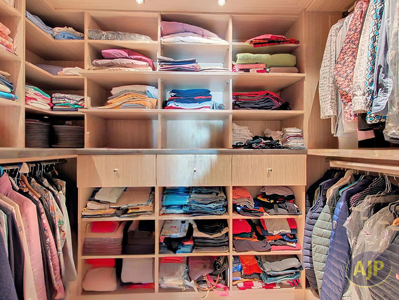 Maison - 394 m² - 15 pièces