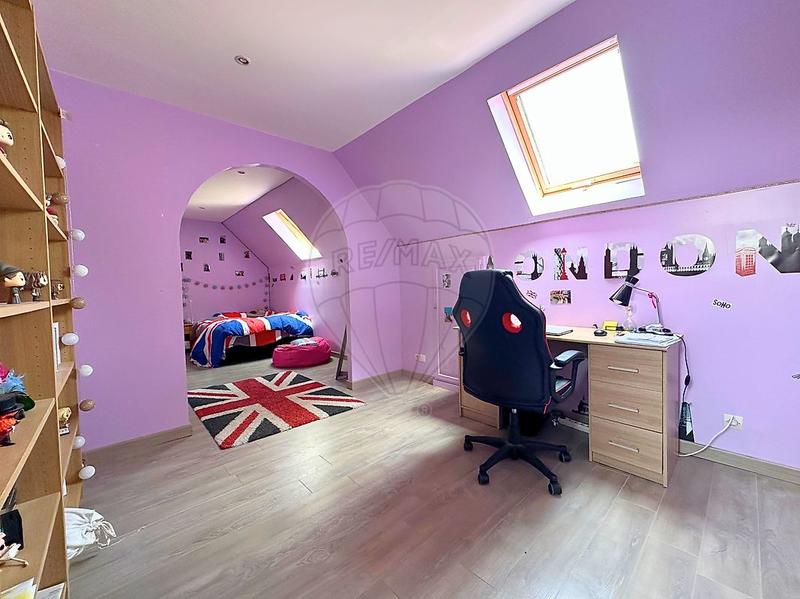 Maison - 183 m² - 7 pièces