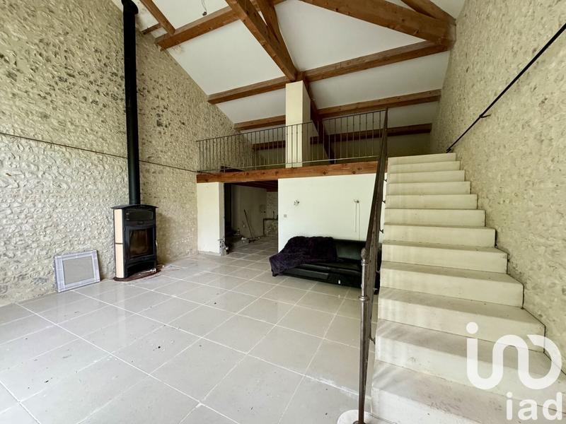 Maison - 360 m² - 10 pièces