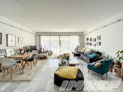 Appartement - 142 m² - 4 pièces