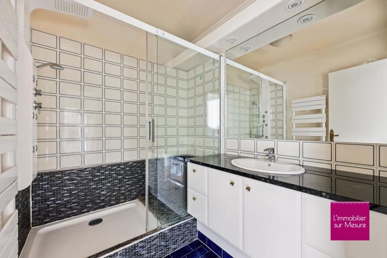 Appartement - 107 m² - 5 pièces