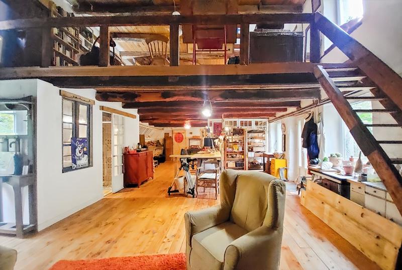 Maison - 360 m² - 10 pièces