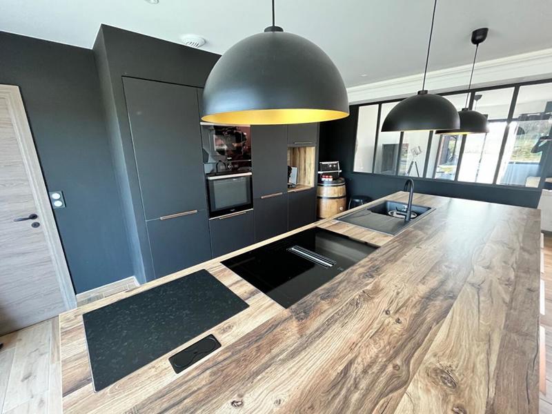 Maison - 195 m² - 9 pièces