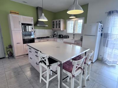 Maison - 183 m² - 7 pièces