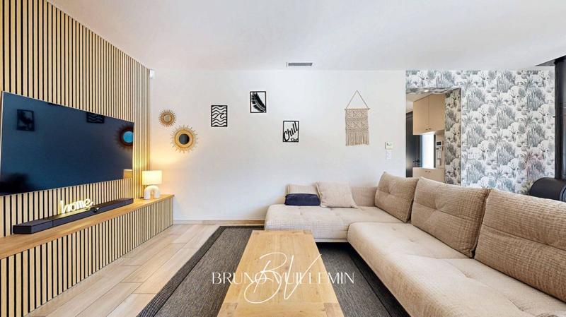 Villa - 219 m² - 7 pièces