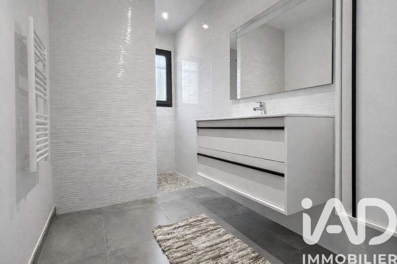 Maison - 122 m² - 5 pièces