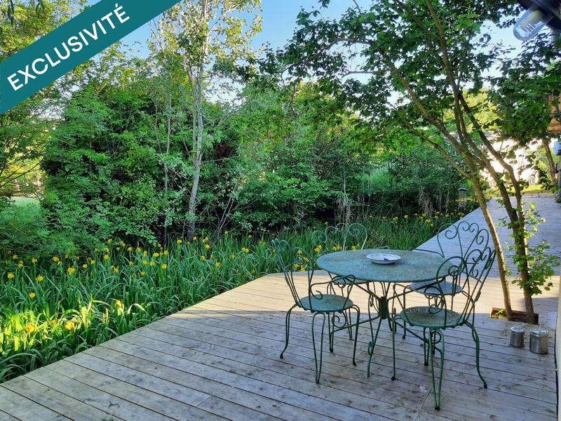 Maison - 271 m² - 9 pièces