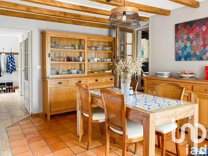 Maison - 198 m² - 6 pièces