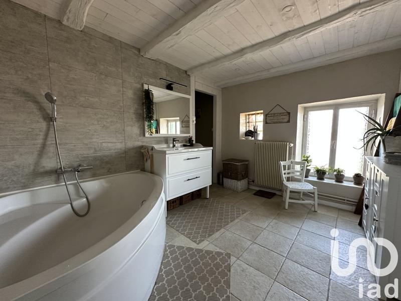 Maison - 127 m² - 7 pièces