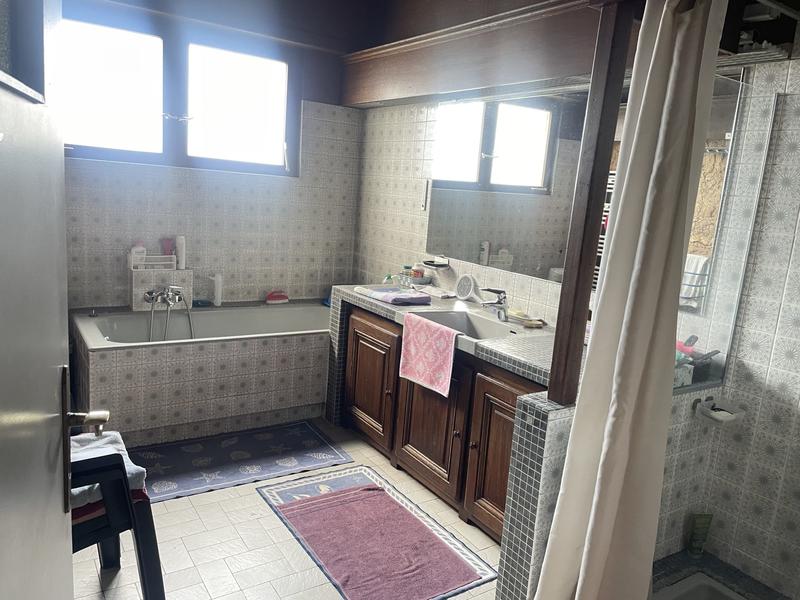 Maison - 158 m² - 6 pièces