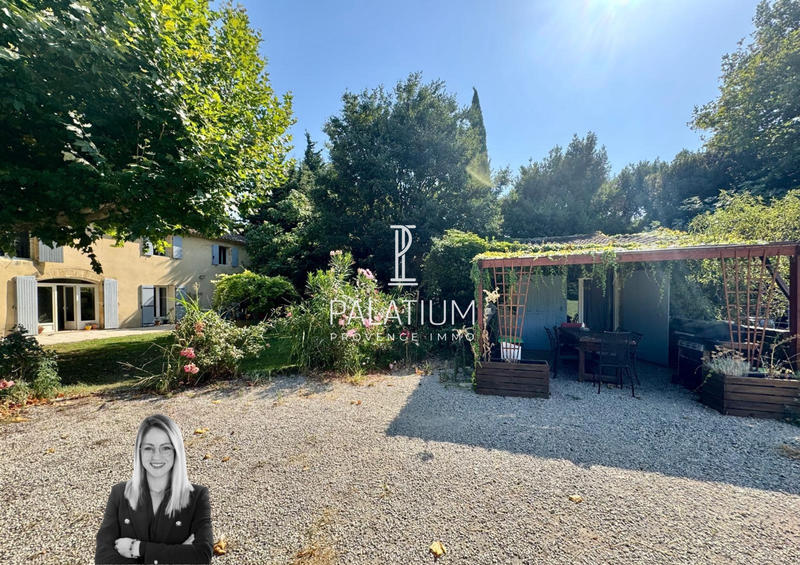 Mas - 205 m² - 6 pièces