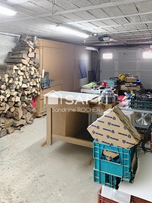 Maison - 90 m² - 5 pièces