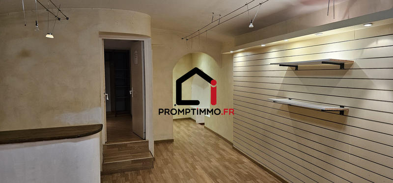 Fonds de commerce - Magasins - 92 m²