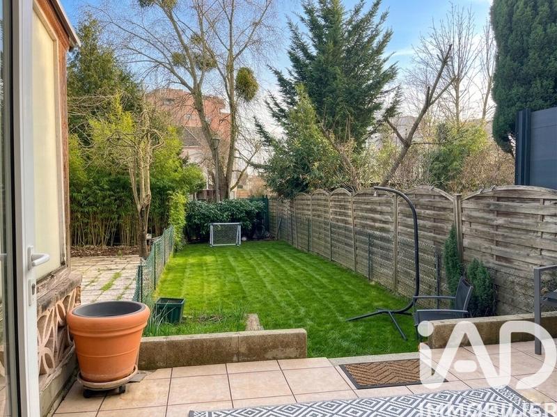 Maison - 90 m² - 5 pièces