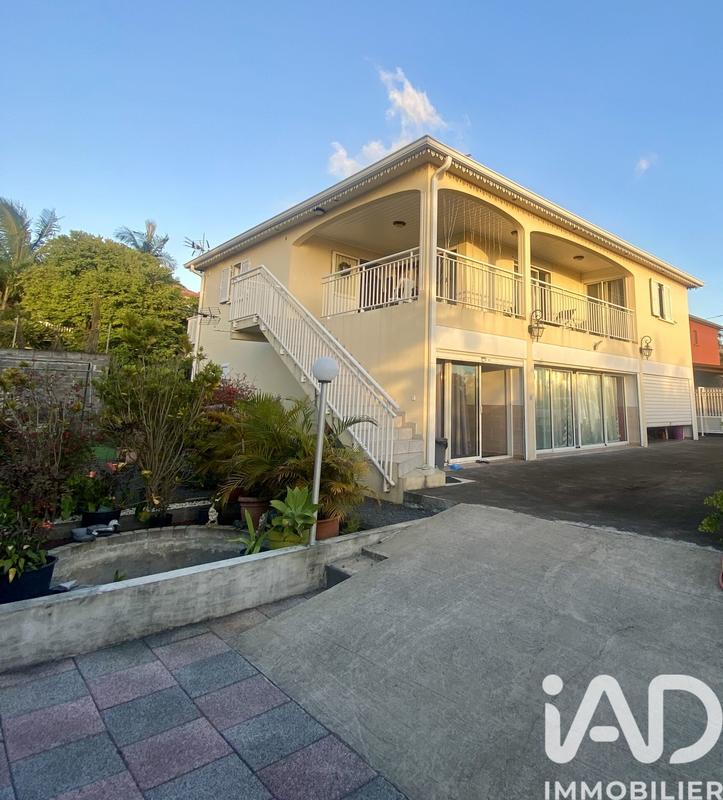 Maison - 198 m² - 5 pièces