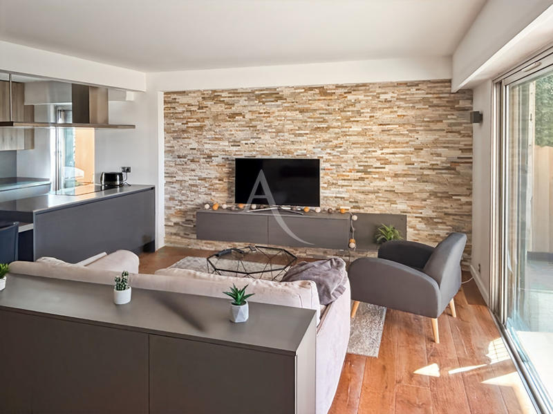 Appartement - 82 m² - 4 pièces