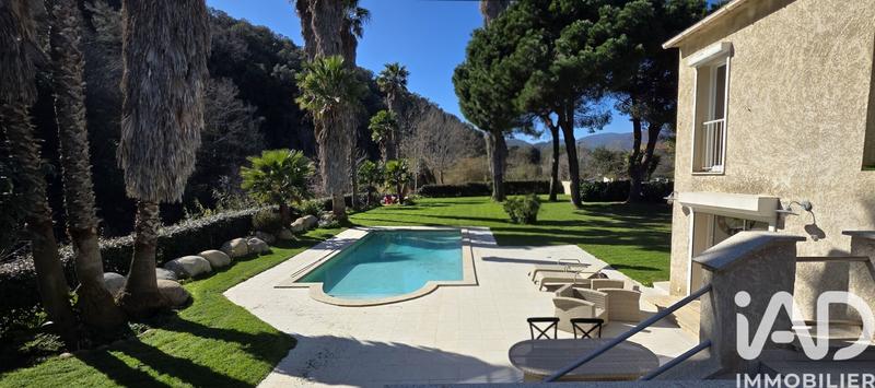 Maison - 167 m² - 8 pièces