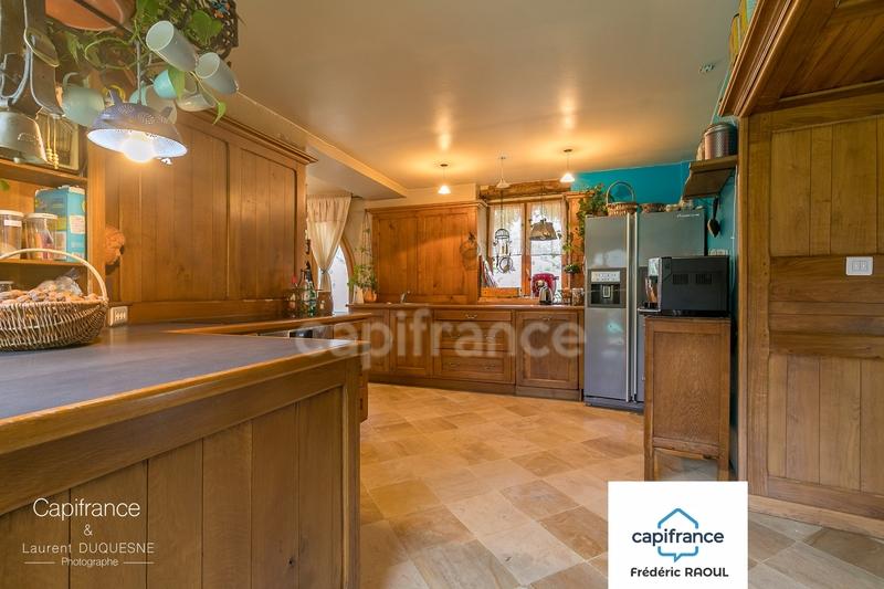 Maison - 424 m² - 10 pièces