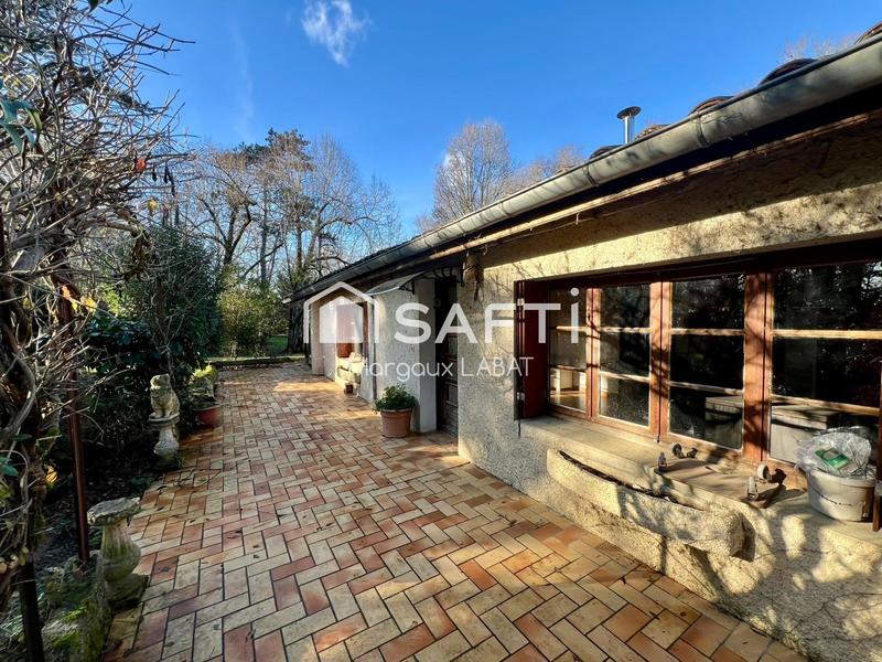 Maison - 380 m² - 10 pièces