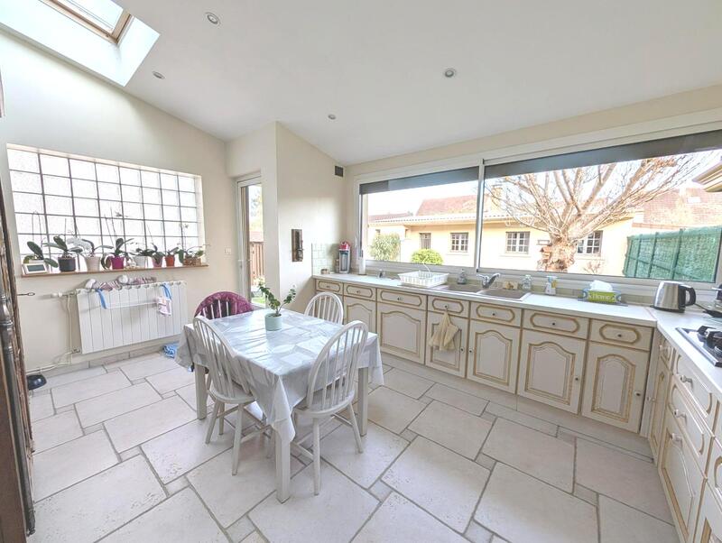 Maison - 135 m² - 6 pièces