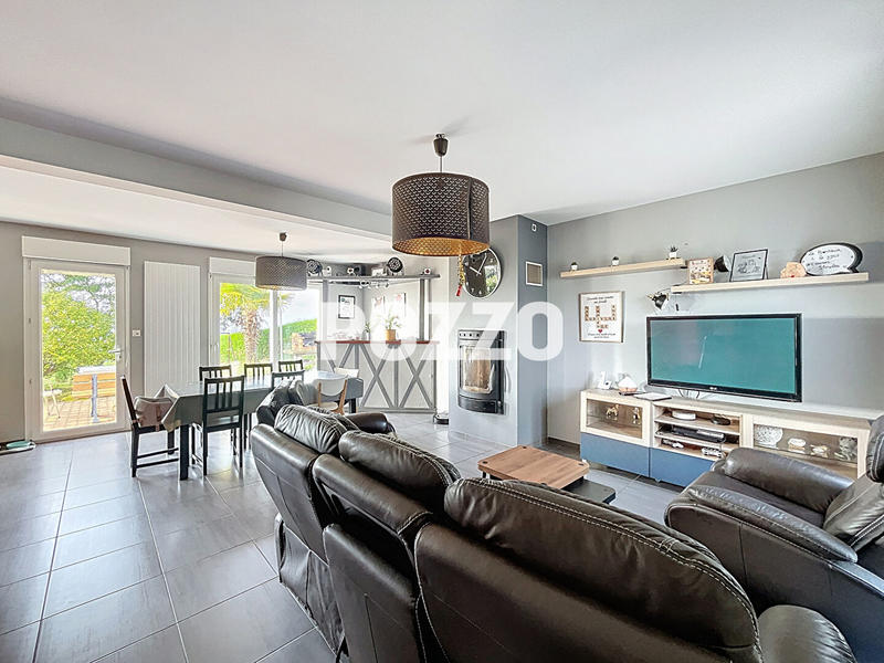 Maison - 102 m² - 6 pièces